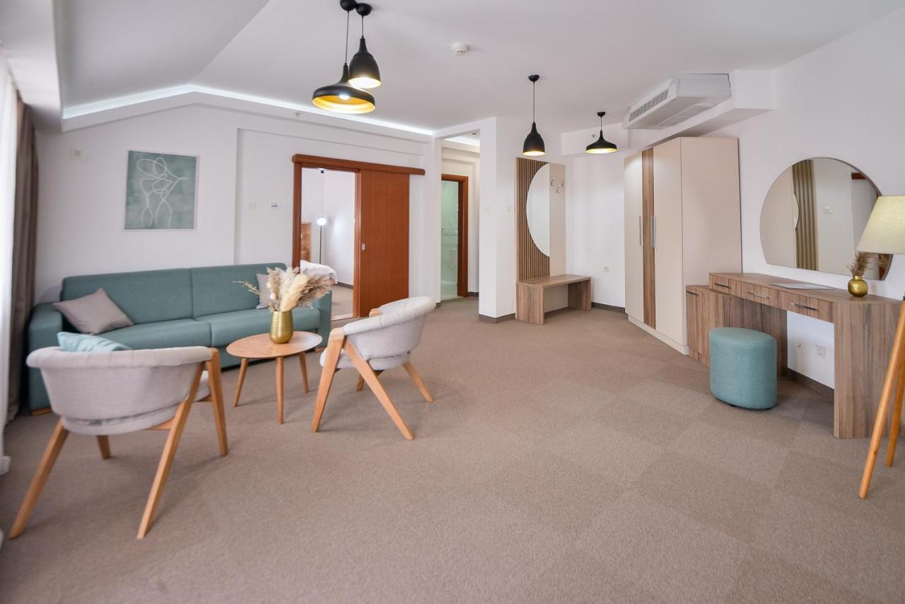 Magnolia Place Tivat Exterior foto