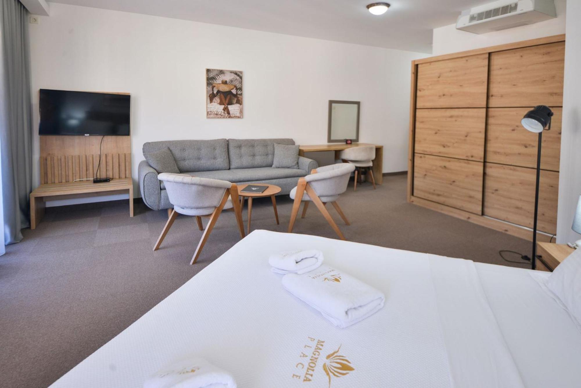 Magnolia Place Tivat Exterior foto