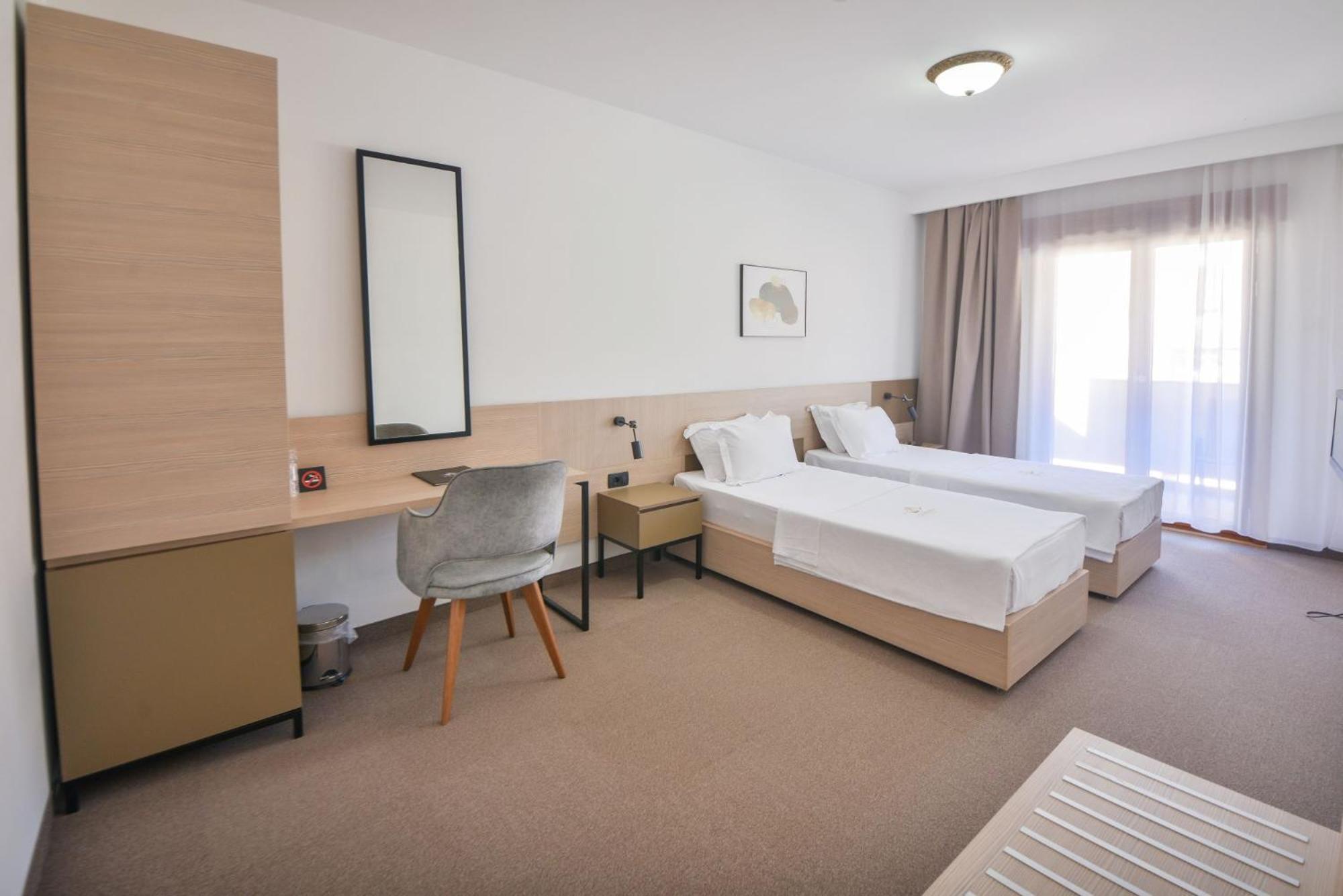 Magnolia Place Tivat Exterior foto